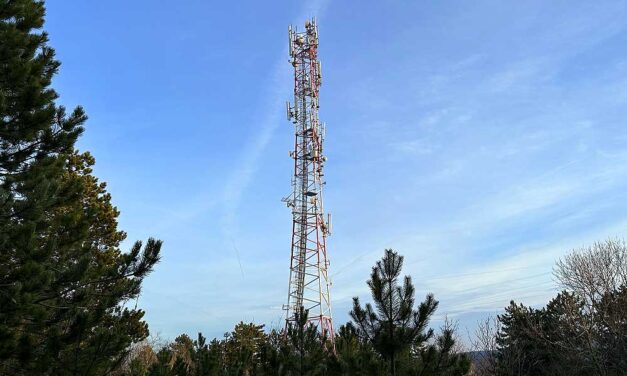 Sokak által használt szolgáltatást szüntet meg a Vodafone Budapesten és környékén