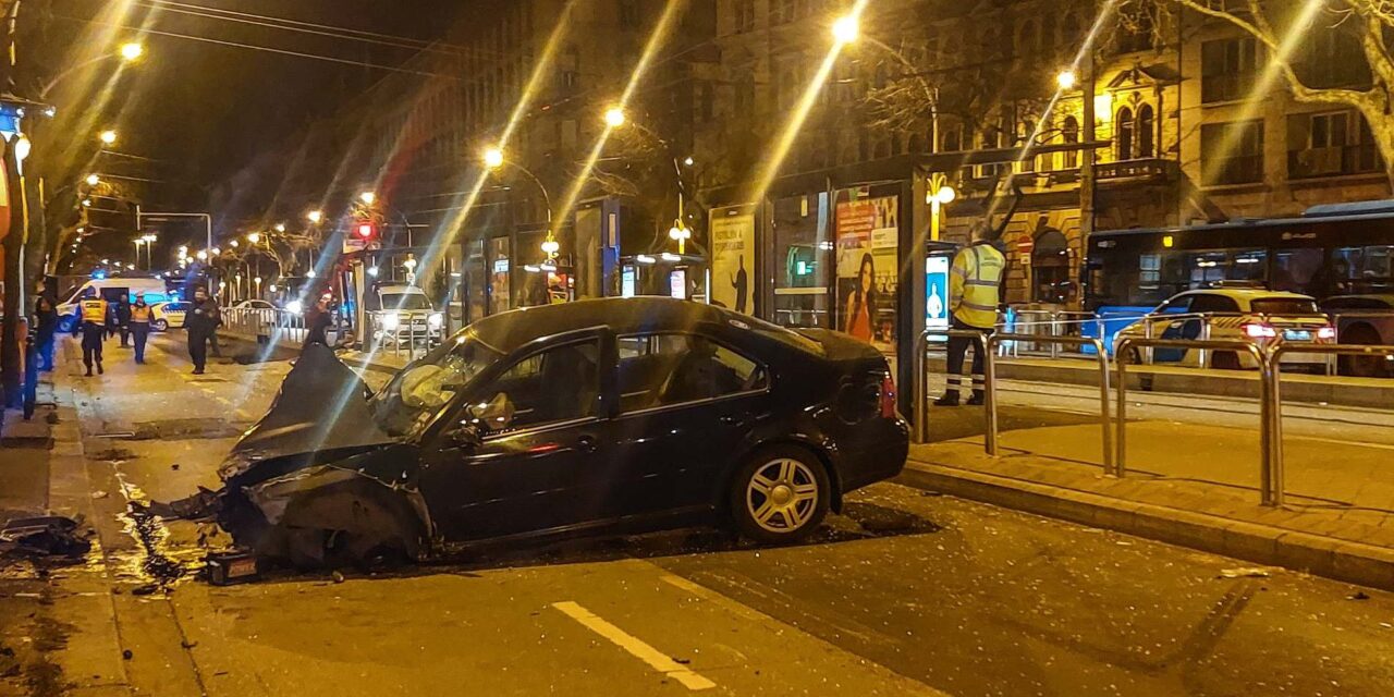 Szülővárosban temetik el villamosmegállóban halálra gázolt 23 éves lányt, Boglárka szülei azt kérik, a gyászolók kék ruhában búcsúzzanak szeretett lányuktól