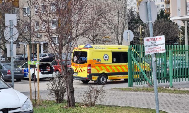 Újabb gázolás Budapesten – egy középkorú nőt ütöttek el a csepeli piacnál, egy járókelő vigyázott rá a mentők kiérkezéséig
