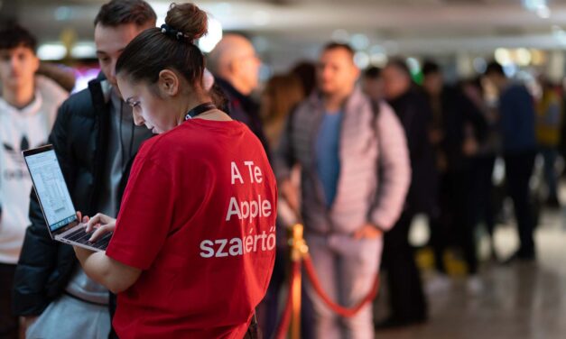 Ez aztán az akció – brutális sor alakult ki a budapesti Árkádban az egyik új üzlet előtt