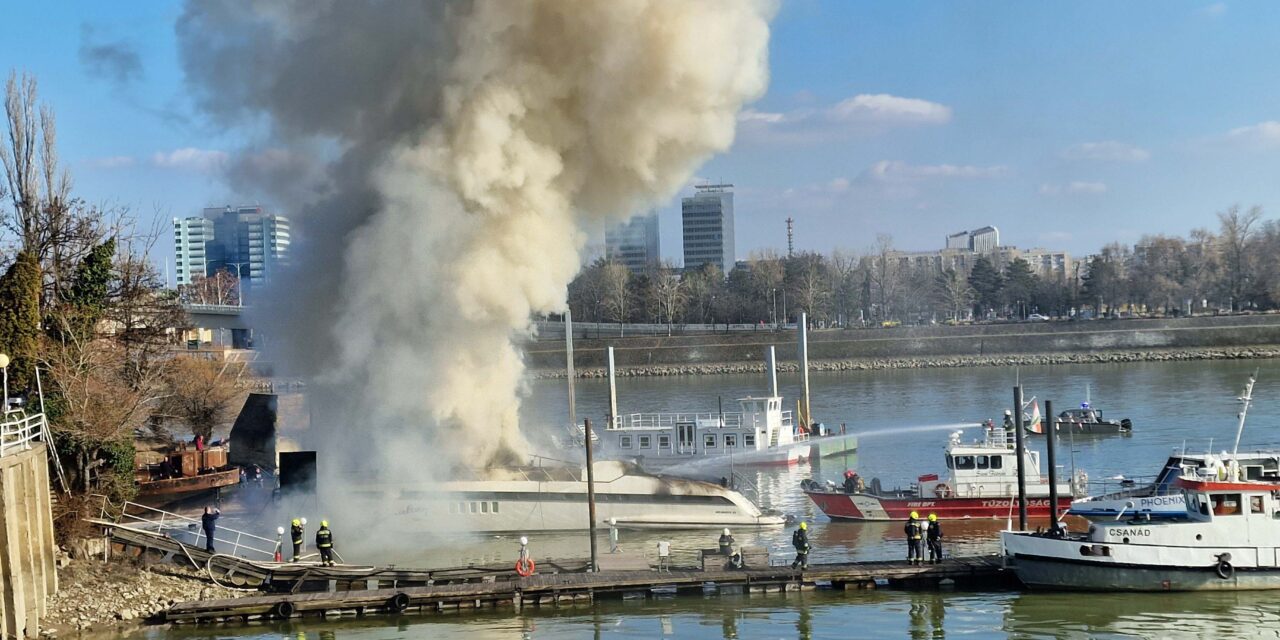 Ezt tudtuk meg a Dunán kiégett titokzatos luxusjachtról, a 3 milliárdot érő hajón privát bulikat tartottak