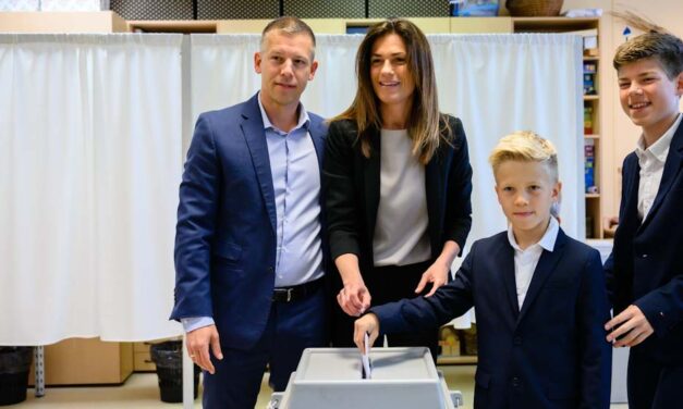 „Az igazi felelősök a nők szoknyája mögé bújnak” – kiborult a Fideszre Varga Judit volt férje, miután lemondott az exe és  Novák Katalin is