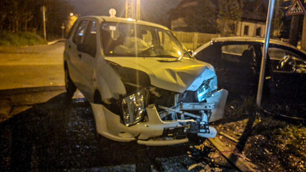 Durva csattanás a 18. kerületben: nem állt meg a STOP-táblánál, hanyatt-homlok iszkolt a helyszínről