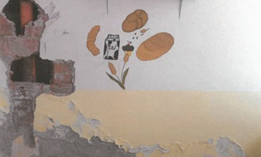 Ázik és penészedik egy pomázi általános iskola étkezője