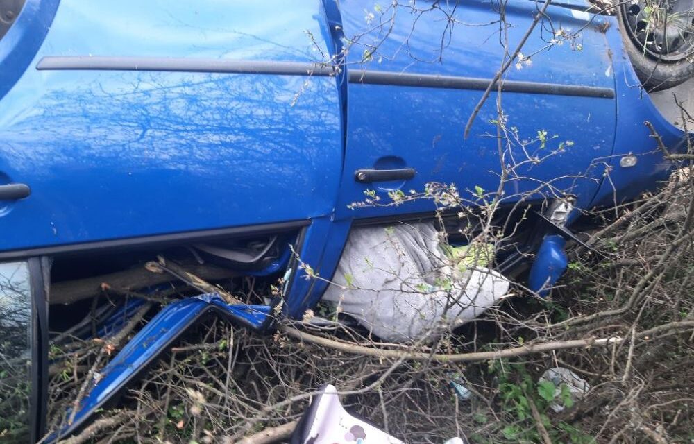 Hat órán át feküdtek holtan a kocsiban az autóbaleset  áldozatai: Árpi és Kriszti éppen hazafelé tartottak, amikor lesodródtak az útról és a fák közé csapódtak