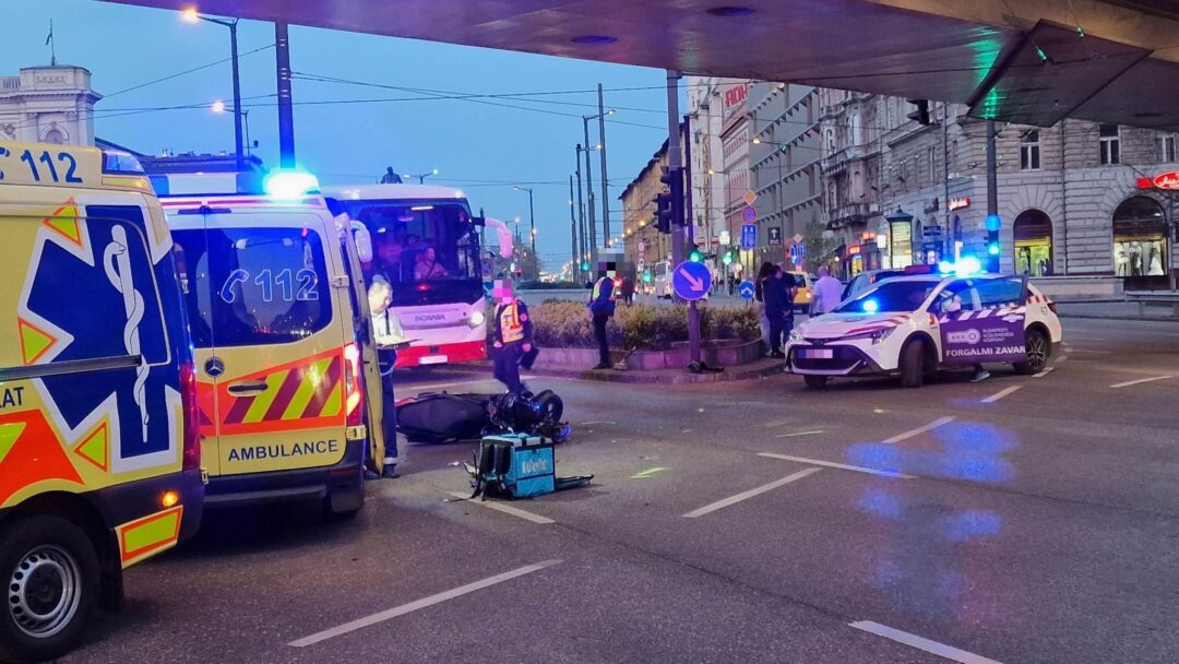 „Nem segített senkinek, csak ordítozott valakivel a telefonján” – még jogosítványa sem volt annak a férfinek, aki súlyos balesetet okozott a Keletinél