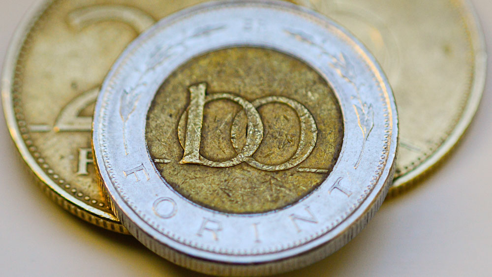 Hamarosan új címlettel fizethetünk a boltokban – 30 ezer forintos érmét bocsátanak ki húsvét után