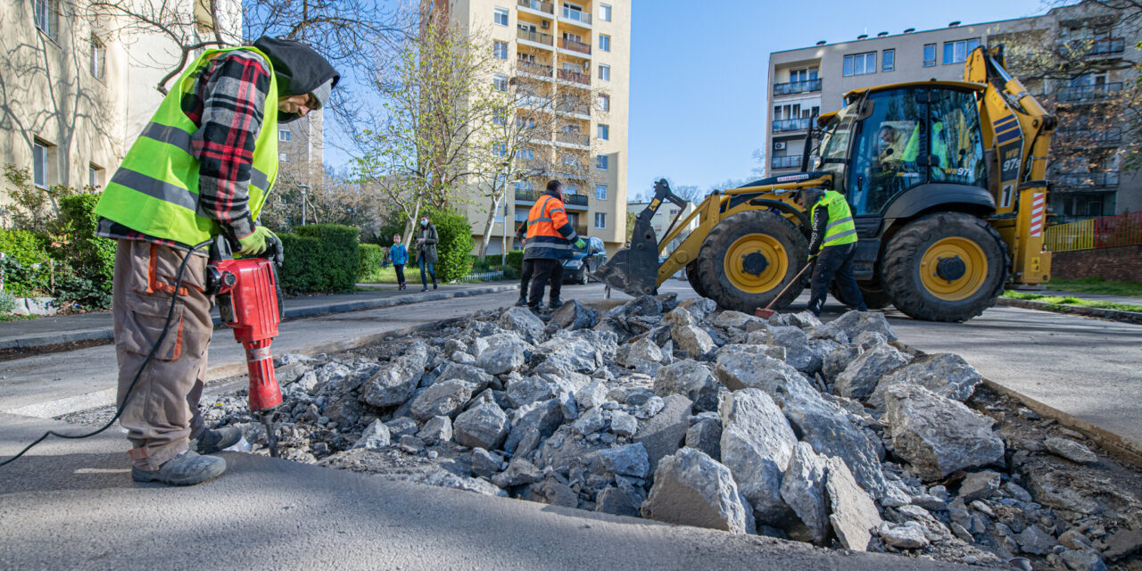 Már javában zajlik a munka Kőbányán: épülnek az új kerékpárutak, egy élhetőbb Budapest a cél – fotók