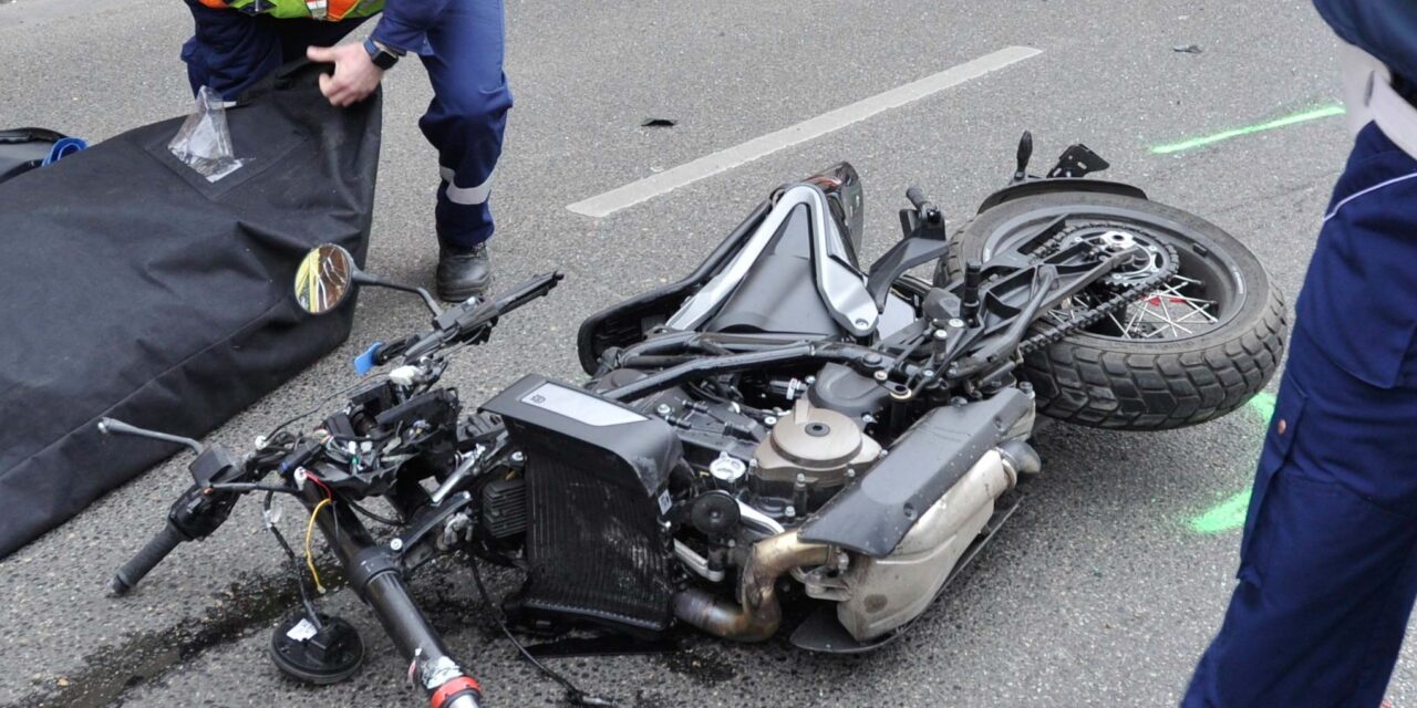 „Egyszerűen csak keresem a békét, de egyelőre sehogy nem találom” – a 24 éves motoros halálát okozó mentős nem ismerte el a bűnösségét