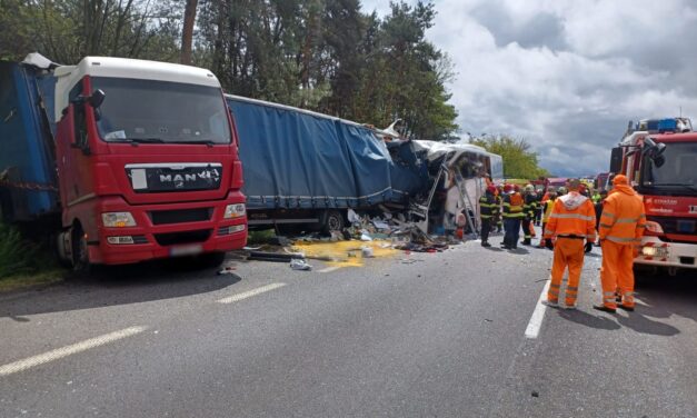 Egy 56 éves férfi halt meg a szlovákiai magyar buszbalesetben, a könnyű sérültek elindulnak hazafelé