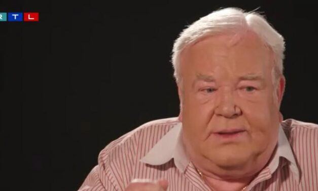 „Nagyon aggódom érte, nem tudom, mi lesz velünk” – az egész családja kétségbeesve aggódik Gálvölgyi Jánosért, akinél lapinformációk szerint tüdőembóliát diagnosztizáltak