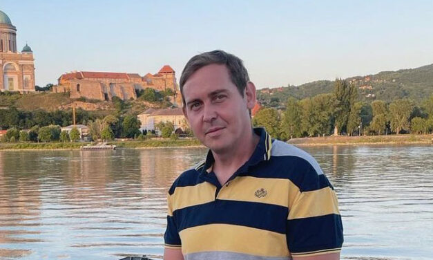 “A saját szemem nézem és ott van benne a múltam” – Egy év elvonó után megszólalt Molnár Gusztáv