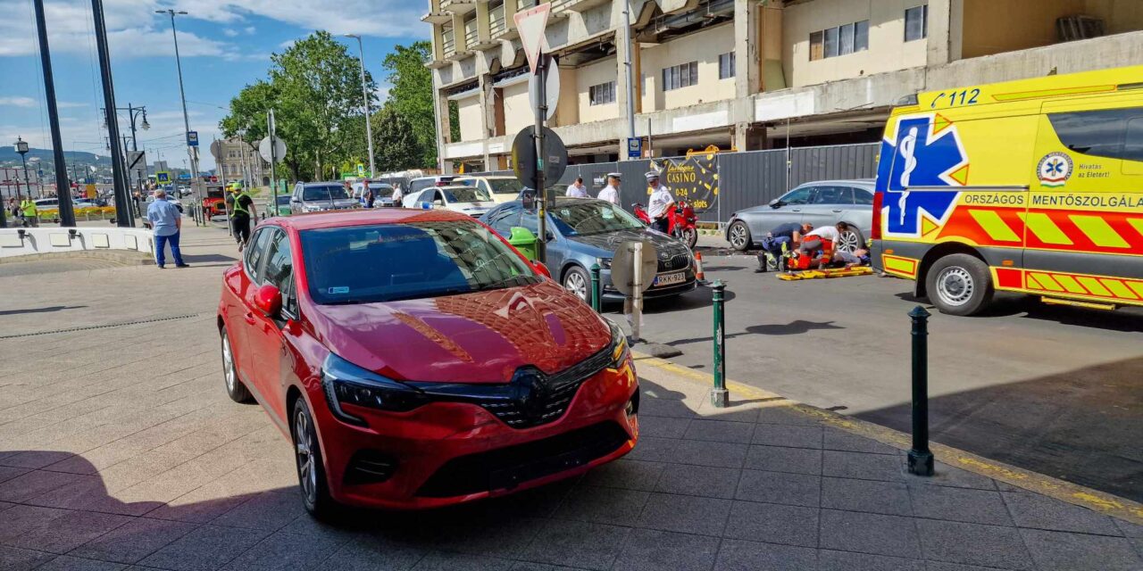 Ez már hihetetlen, megint egy súlyos motoros baleset, ezúttal Budapest belvárosában