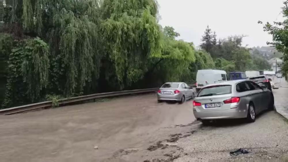 Villámárvíz Ürömön, tornádó Óbudán – Vihar csapott le az egész országra
