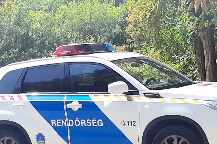 Autós üldözés a Városligetben! A gyalogosokat is veszélyeztette a fekete BMW felelőtlen sofőrje