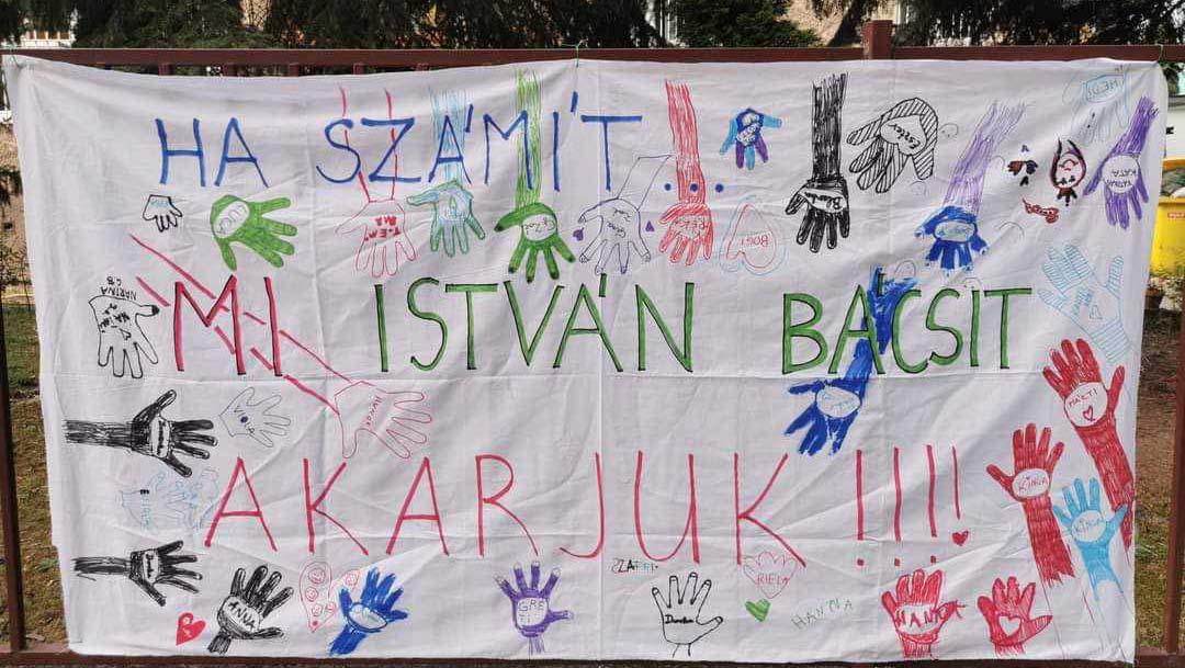 Így harcolnak a csepeli diákok az igazgatójukért, a polgármester szerint Németh Szilárd fúrta meg az intézményvezető pályázatát