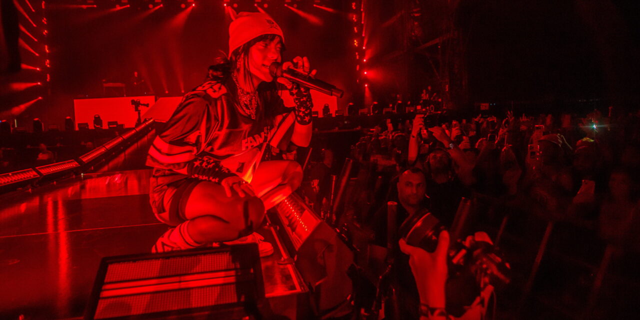 Budapesten lófrált a Szigeten is fellépő Billie Eilish: ebbe a boltba toppant be teljesen váratlanul a tinisztár – fotó