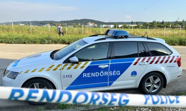 Kis híján tragédiával zárult az élménymotorozás – egy 15 éves fiú is kórházba került az ütközés után