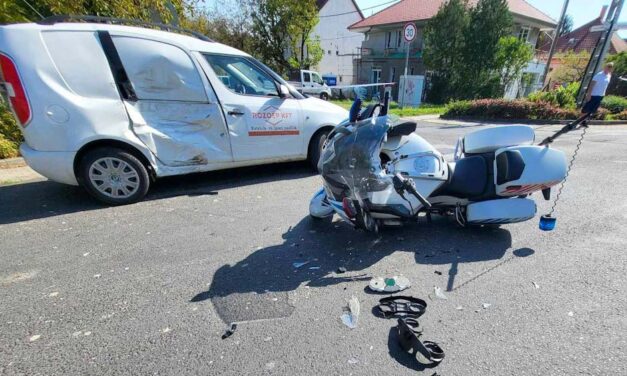 Újabb baleset Törökbálint legveszélyesebb kereszteződésében, ezúttal egy motoros rendőr és egy Skoda ütközött – helyszíni fotók