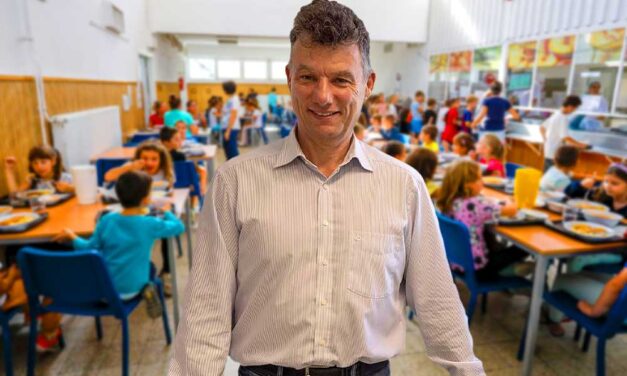 Menza-botrány Dunakeszin: Megszólalt a polgármester, Dióssi Csaba nem gondolta, hogy a megemelt ár túl sok lesz a szülőknek