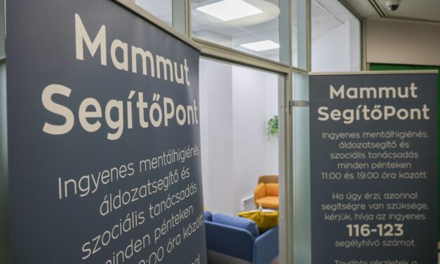 Segítőpontot nyitottak a Mammutban, ahol az utóbbi időben többen is véget vetettek az életüknek