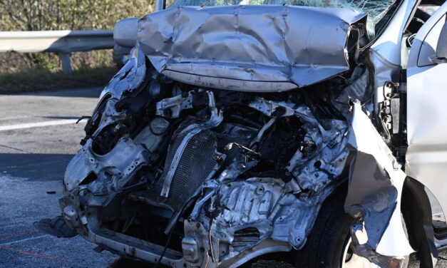 Tragédia az M0-s autóúton! Nem élte túl a brutális ütközést a Toyota sofőrje