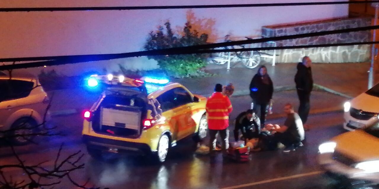 Gyalogost gázolt egy autós Budakeszin, a sérült ellátását a közelben működő orvosi ügyelet munkatársai kezdték meg