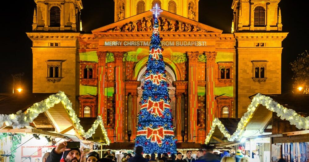 Megnyílt az Advent Bazilika – 1500 forintért már ehetünk és meghatározták a forralt bor árát is!