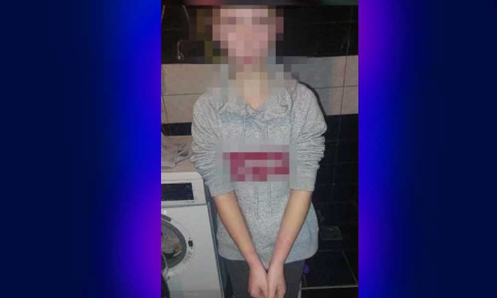 Gázolajjal átitatott rongyot tömött a szájába, vontatókötéllel kötözte ki 12 éves nevelt fiát egy férfi