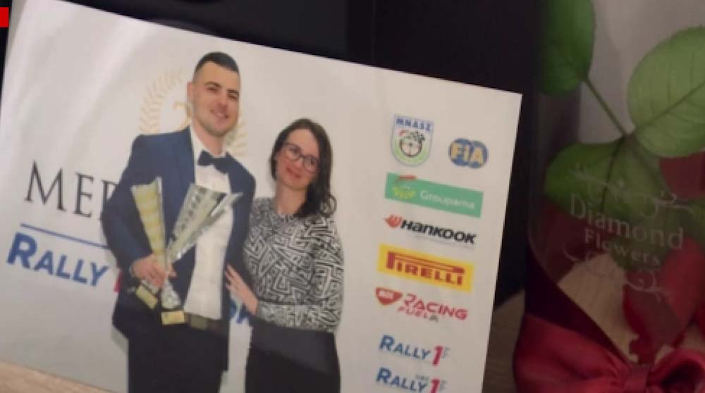 „Apa pihen, erőt gyűjt, és hamarosan itthon lesz velünk” – 5 millió forint hiányzik az éber kómában fekvő sportoló gyógyulásához, Ricsi szíve a dunakanyari pályán állt le