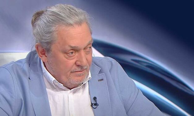 Vidnyánszky Attila szerint azért éri annyi támadás a Nemzetit, mert  „valakik el akarják pusztítani az intézményt, ugyanazok az erők, akik ’65-ben fölrobbantották”