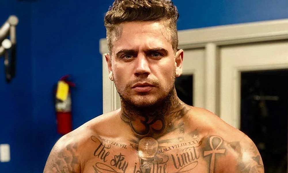 Bedrogozva, részegen lövöldözött budaörsi lakása erkélyén a TV2 botrányhőse: az utcán kapcsolták le a rendőrök