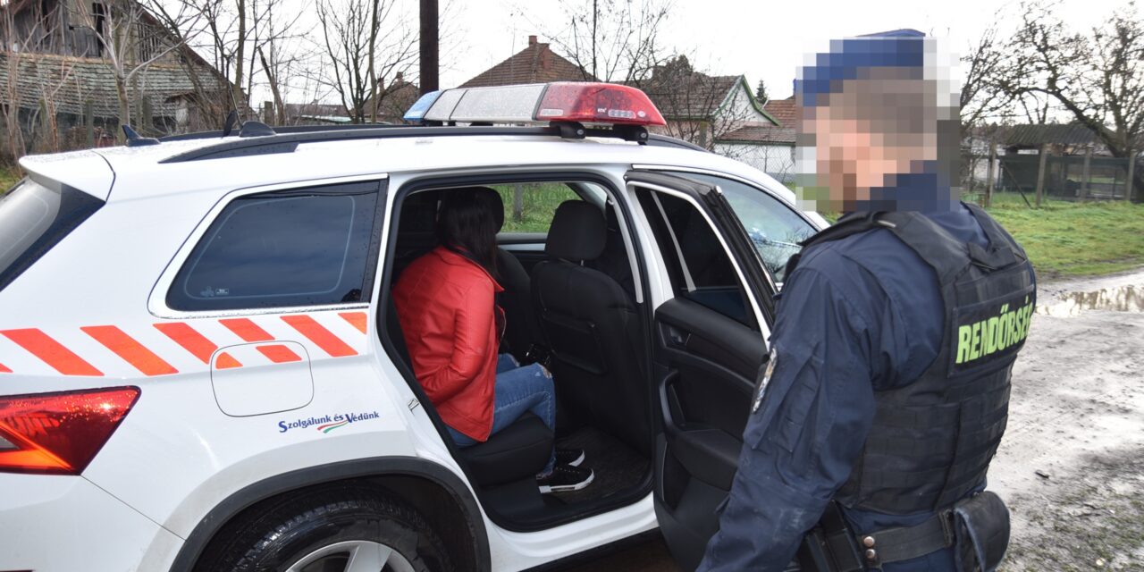 „Sajnos butaságot követtem el” – az iskola tetjéről ugrott le a 15 fiú, édesanyja a temetés után gázpiszollyal ment a diákot zaklató lány házához