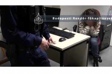 Gyilkosság a bulinegyedben: sírva fakadt a rendőrségen a holland nő, azt állítja, nem emlékszik semmire