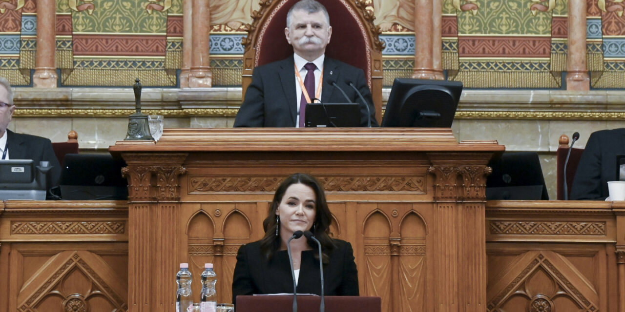 Novák Katalin lemondása után Kövér László veszi át az államfői feladatokat