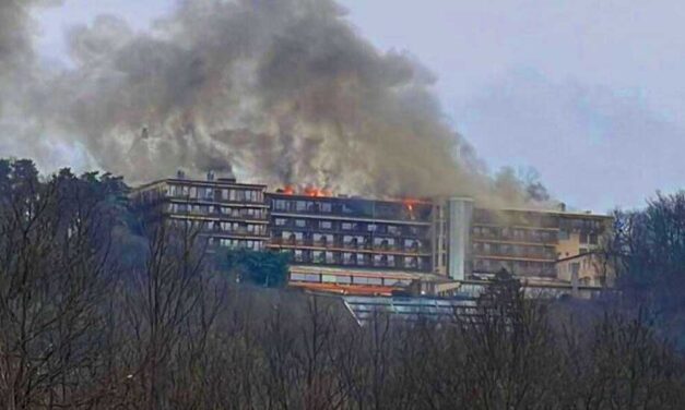 Visegrádi szállodatűz: az állam is beszállt az épület felújításába, a hotel ősszel nyithat újra
