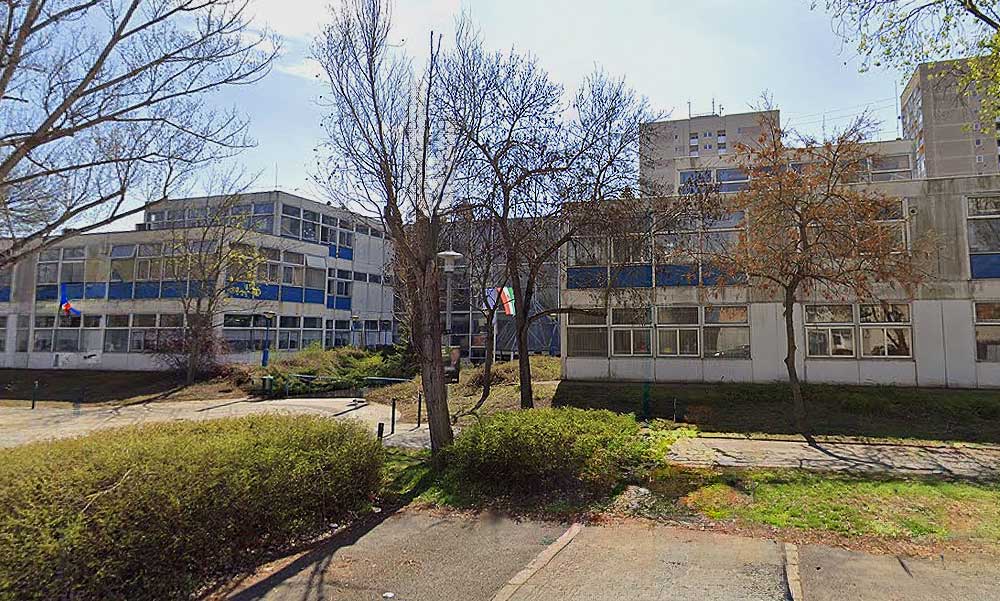 „Ki hatalmazta fel őket erre? ” – aláírásgyűjtésbe kezdett a Veres Péter Gimnázium szülői közössége, nem szeretnék, ha az intézmény Köves Slomójékhoz kerülne
