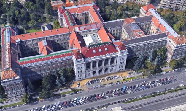 Dunai árvíz: a magas vízállás miatt lezárták a Műegyetem főépületét, átszervezik a vizsgákat