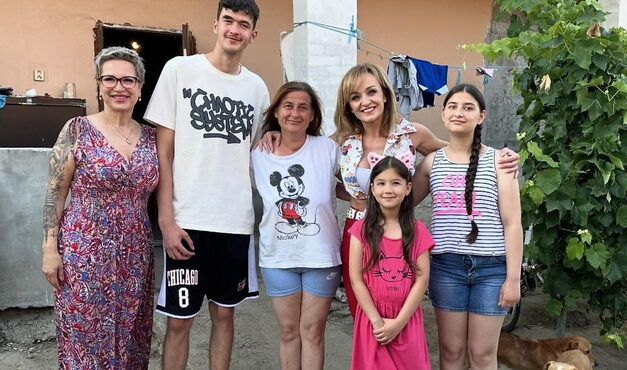 Szandi visszautalta a gázsiját, amit úgy vett fel egy jótékonysági koncertért, hogy ki sem szállt az autóból, mert szerinte kevesen voltak rá kíváncsiak