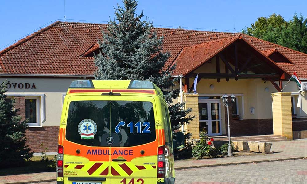Borzalom az óvodában: forró leves ömlött egy kislányra, súlyos égési sérüléseket szenvedett a gyermek