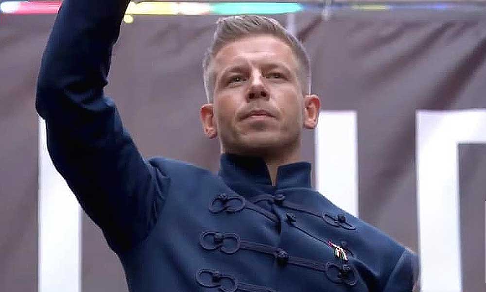 „Menteni akarják a ti pénzetek, amit összeharácsoltak” – Magyar Péter szerint Orbán Viktor Európa egyik leggazdagabb embere lett