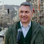Lázár János ismét hülyének nézi a Budapesten és környékén élőket, szóvá is teszi ezt Vitézy Dávid mellett sok száz ember a Facebookon
