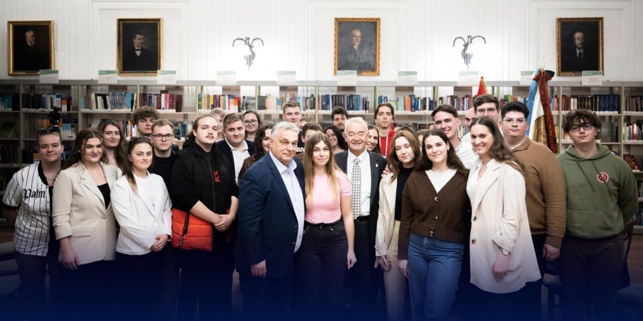 Fellázadtak az állatorvosok, amiért Orbán Viktor a hallgatókat szerepeltette a győzikés videójában: a rektor szerint abszurd lenne nemet mondani a miniszterelnöknek