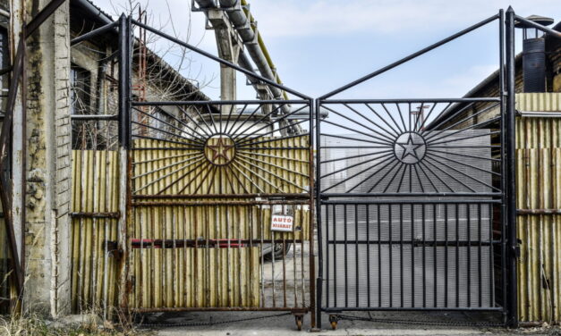 Gyilkosság a csepeli kenyérgyár területén: halálra szurkálta cimboráját a 23 éves férfi, az áldozatot hónapokkal később találta meg a gondnok