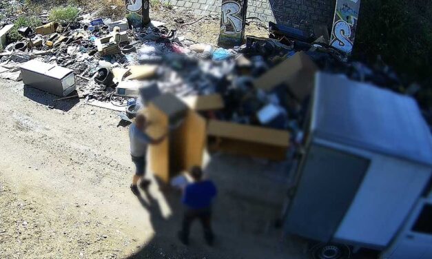 Illegálisan hordták a szemetet a MÁV furgonjával Érdre, a vasúttársaság vezérigazgatója bocsánatot kért a polgármestertől