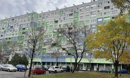 “Fenntarthatatlan helyzet” – ugyanannyiba kerülnek a panelek, mint az újépítésű lakások – árcsökkenés jöhet Budapesten