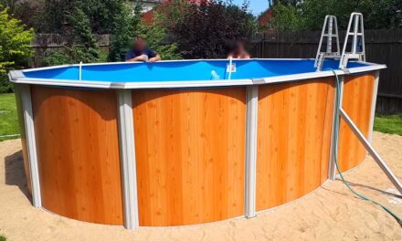 „Sokkal nagyobb esélye volt, hogy nem éli túl” – csodával határos módon tért vissza az élők sorában Veronika, aki egy csiga miatt esett be a családi házuk medencéjébe Rádon