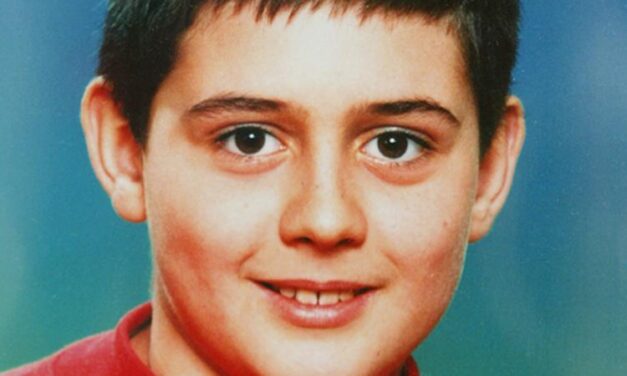 Új fejlemények Till Tamás halálának ügyében: kilencszer szúrta hasba gyilkosa a 11 éves kisfiút