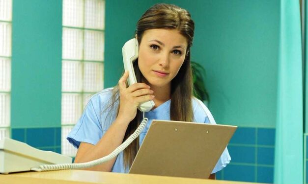 Sallai Nóra balesete: 115 km/órával száguldozott a BMW-s, aki a színésznő 5 éves kisfiának halálát okozta