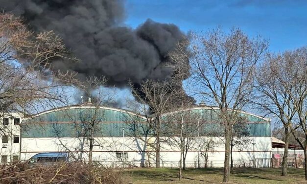 Óriási lángokkal ég a soroksári hulladákfeldolgozó – fotók, videó a cikkben